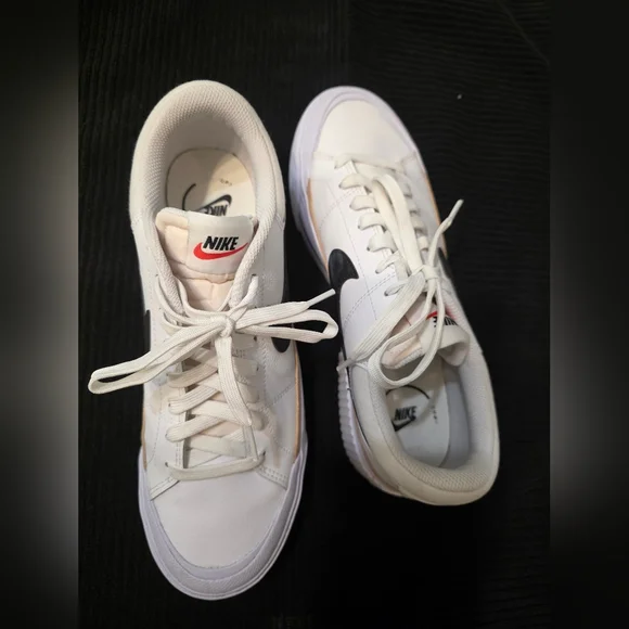 Nike Womens Court Legacy Lift Platform Shoe - Picture 3 of 8